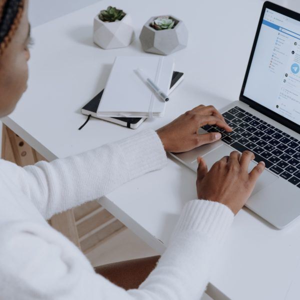 5 tips for marketing on Facebook by an award-winning digital marketing agency to drive leads for your small business