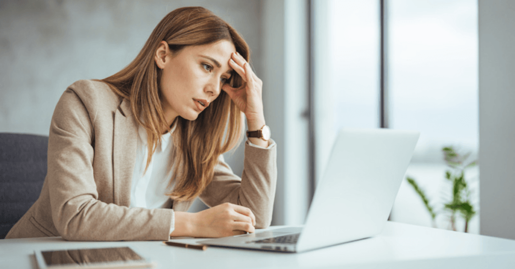 How to Navigate B2B Marketing During a Recession 1